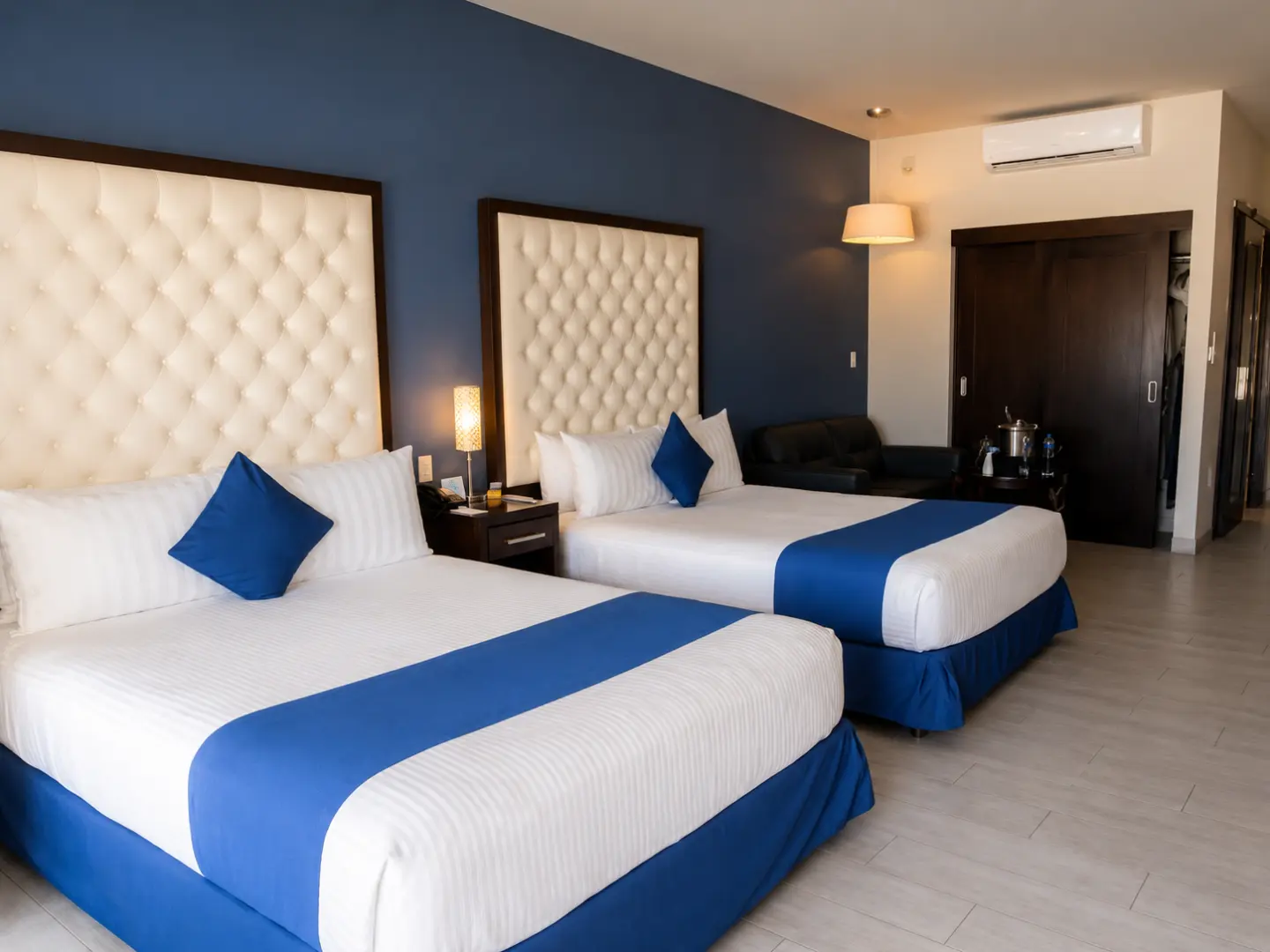 Deluxe Two Queens room with two Queen beds